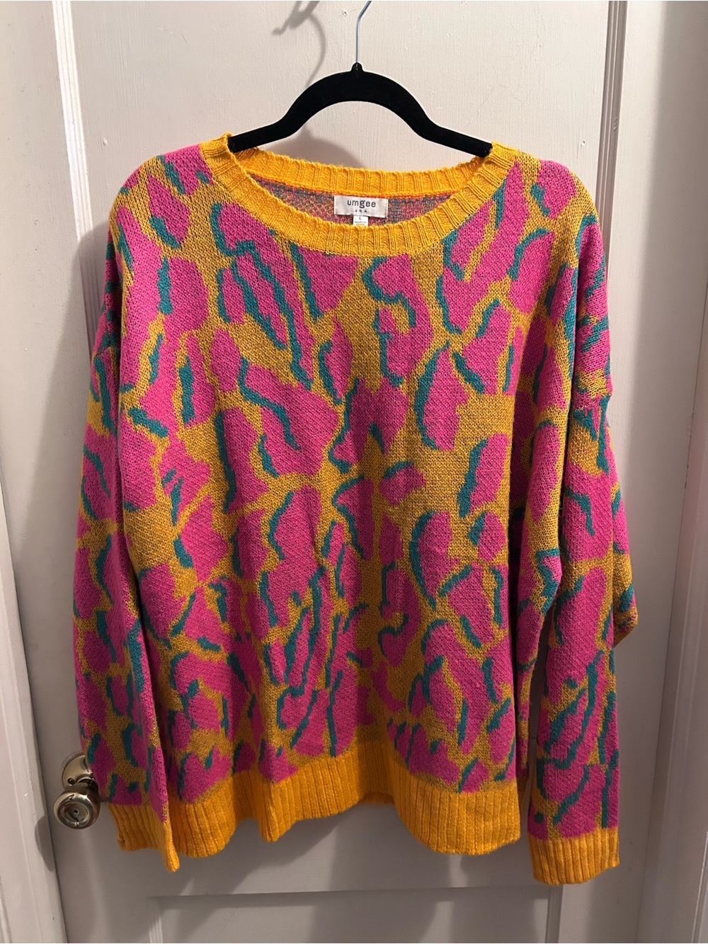 Umgee Pink, Yellow & Teal Leopard-Print Crewneck Sweater